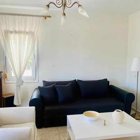 Dimeli 2 アパート リトコロン